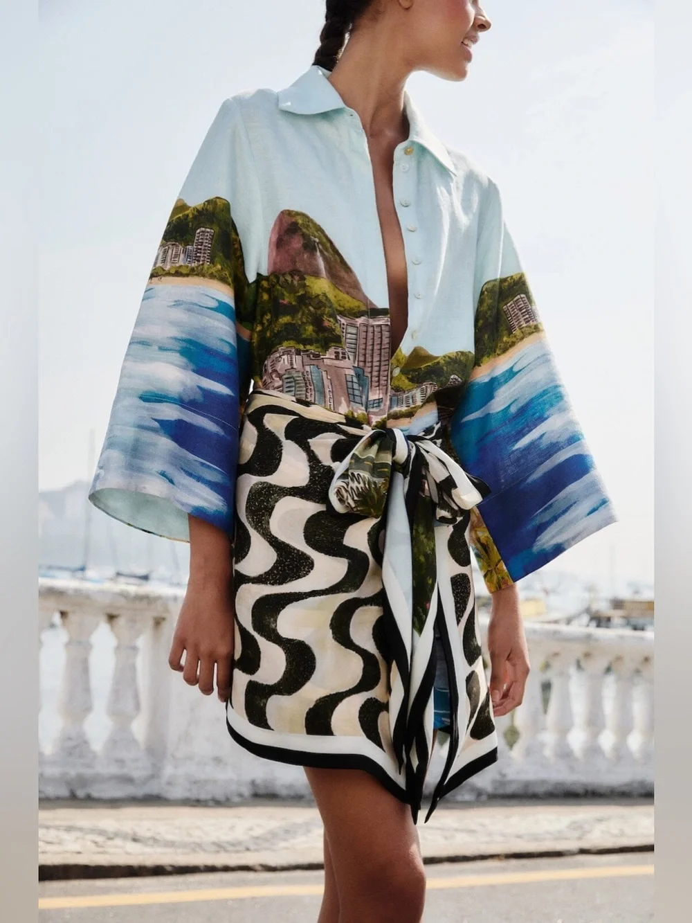 Farm Rio: COPACABANA BEACH
MULTICOLOR LONG SLEEVE KIMONO - Picture 1 of 14